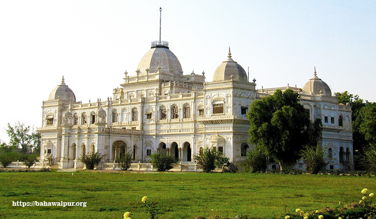 Sadiq-Garh-Palace-Dera-Nawab-Lateral-View