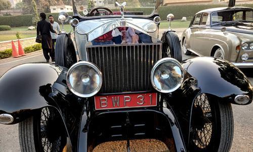 Jinnah-Rolls-Royce-gifted-by-Nawab-Sadiq-Khan-Abbasi-V
