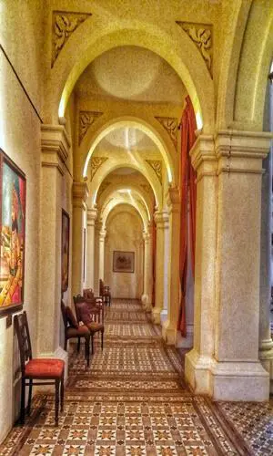 Noor Mahal Corridor View