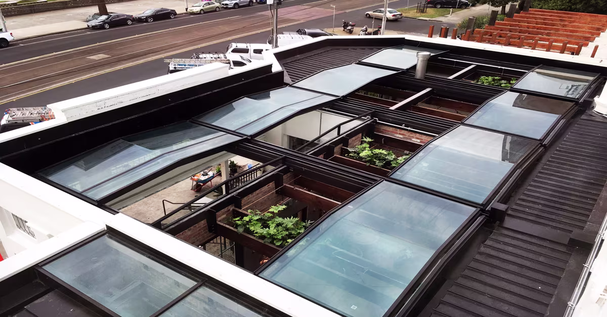 Retractable roof made with Glass